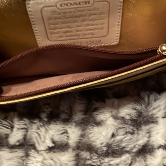 @@RARE FIND!!@@~Vintage 2008.Coach signature stripe floral appliqué wallet - Picture 9 of 11